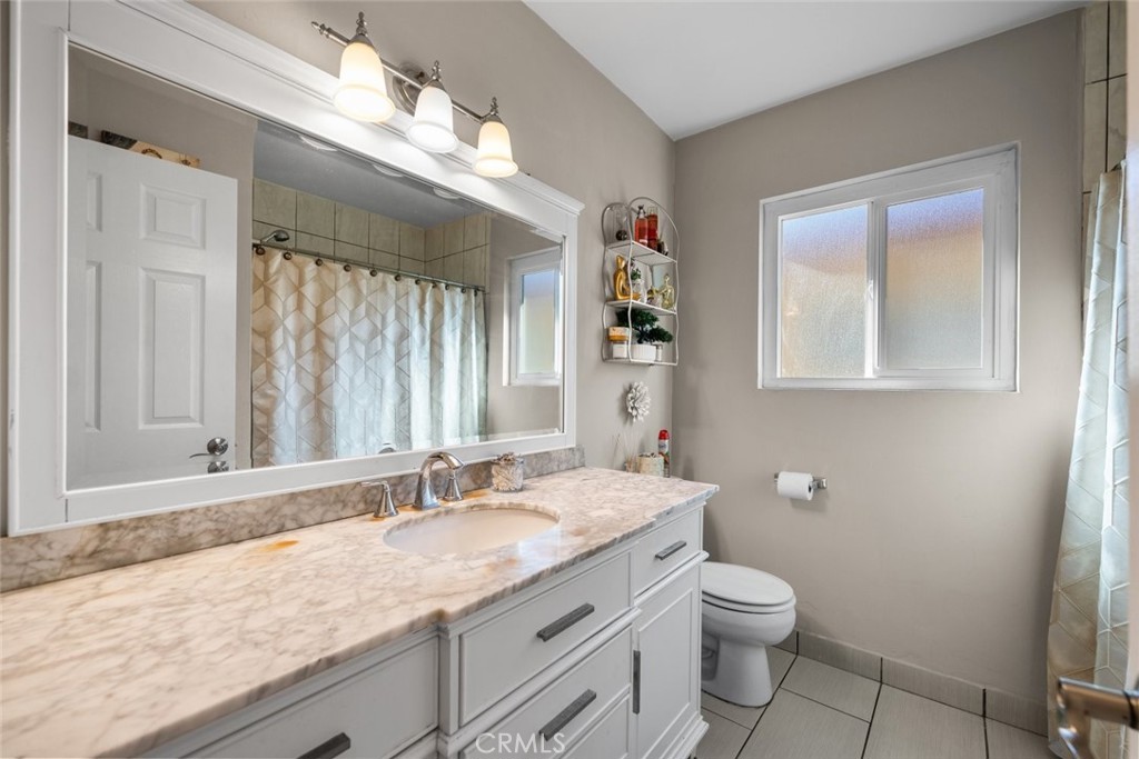 6661 Wilkinson Avenue Property Photo 23