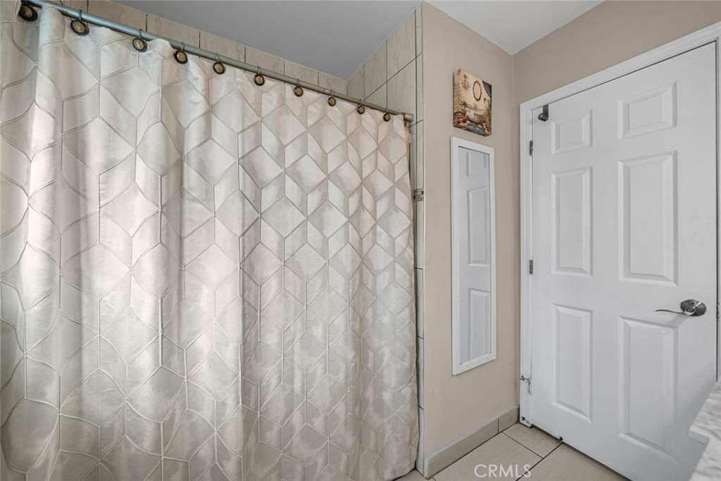 6661 Wilkinson Avenue Property Photo 24