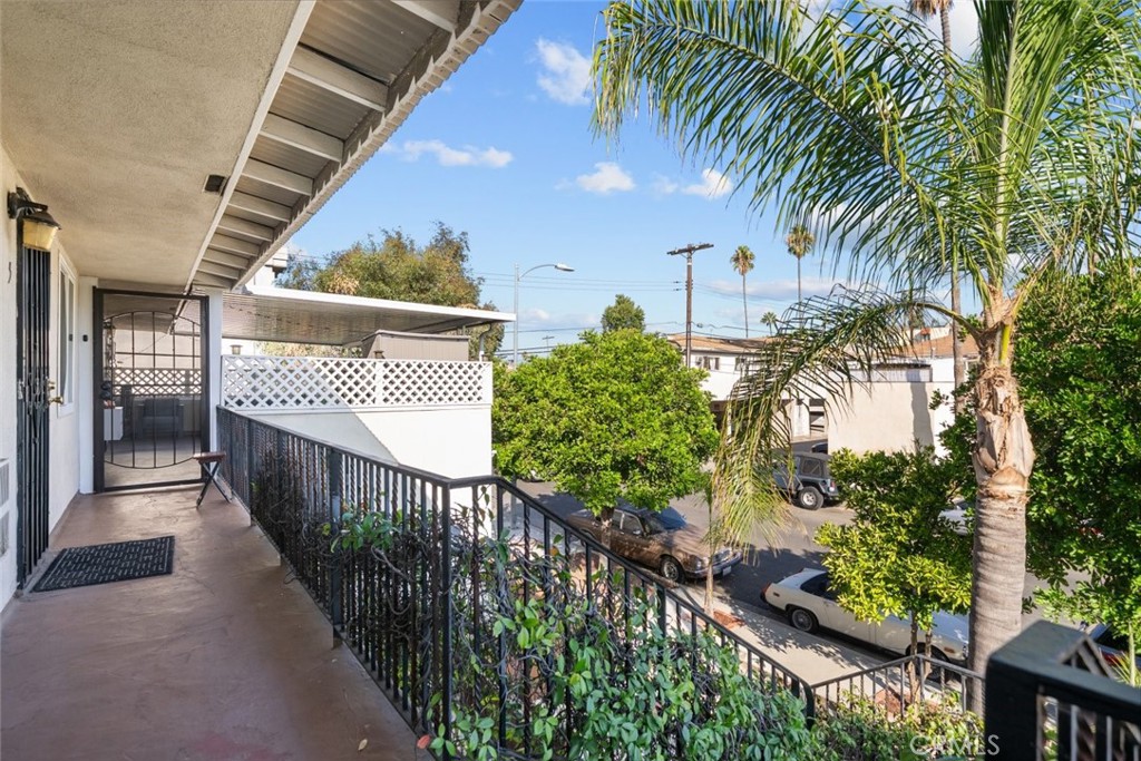 6661 Wilkinson Avenue Property Photo 34