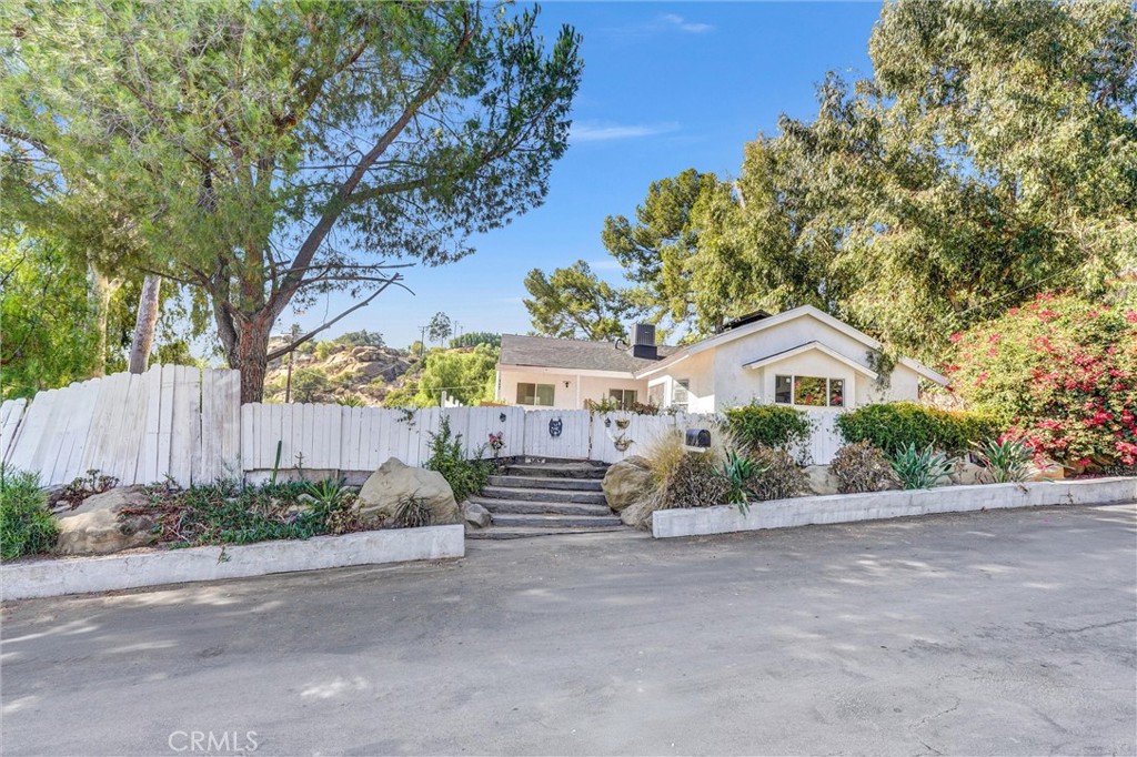 107 Ventura Property Photo 1