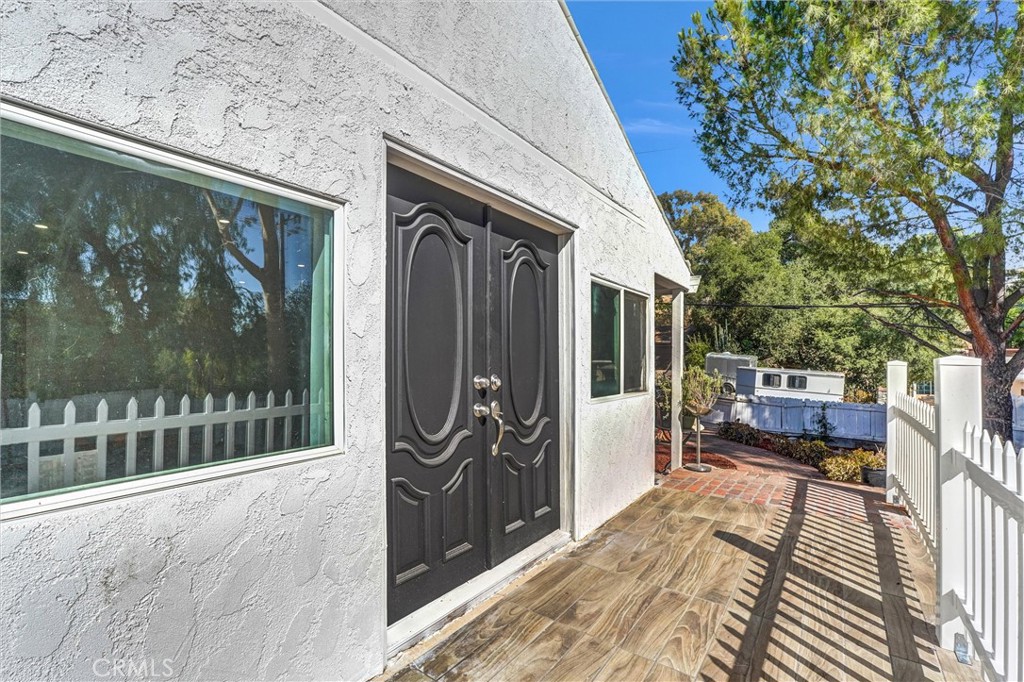 107 Ventura Property Photo 10