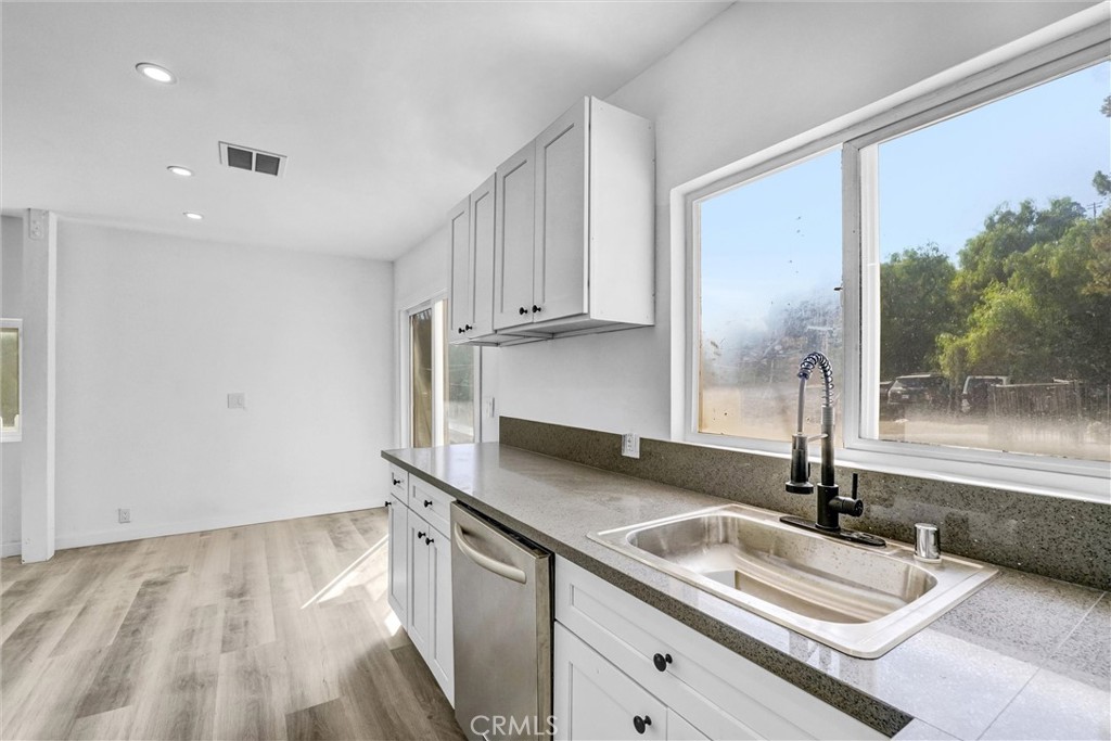 107 Ventura Property Photo 19