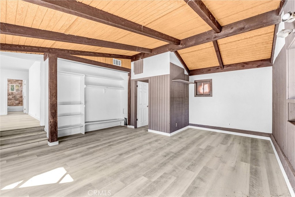 107 Ventura Property Photo 22