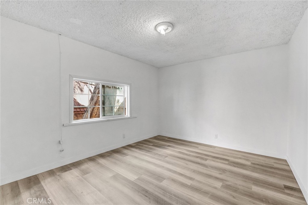 107 Ventura Property Photo 29