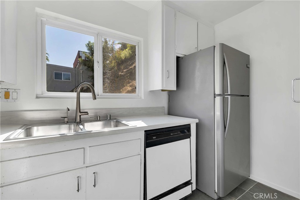 12452 Laurel Terrace Property Photo 13