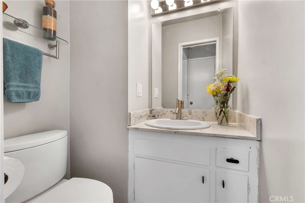 12452 Laurel Terrace Property Photo 16