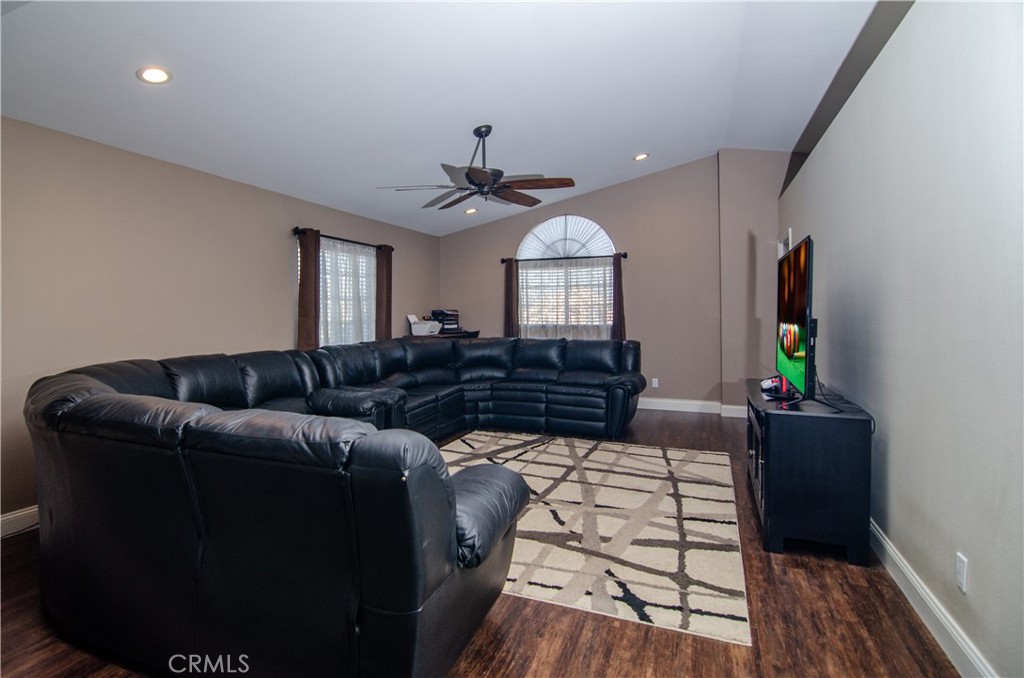 27625 Moonlight Place Property Photo 29