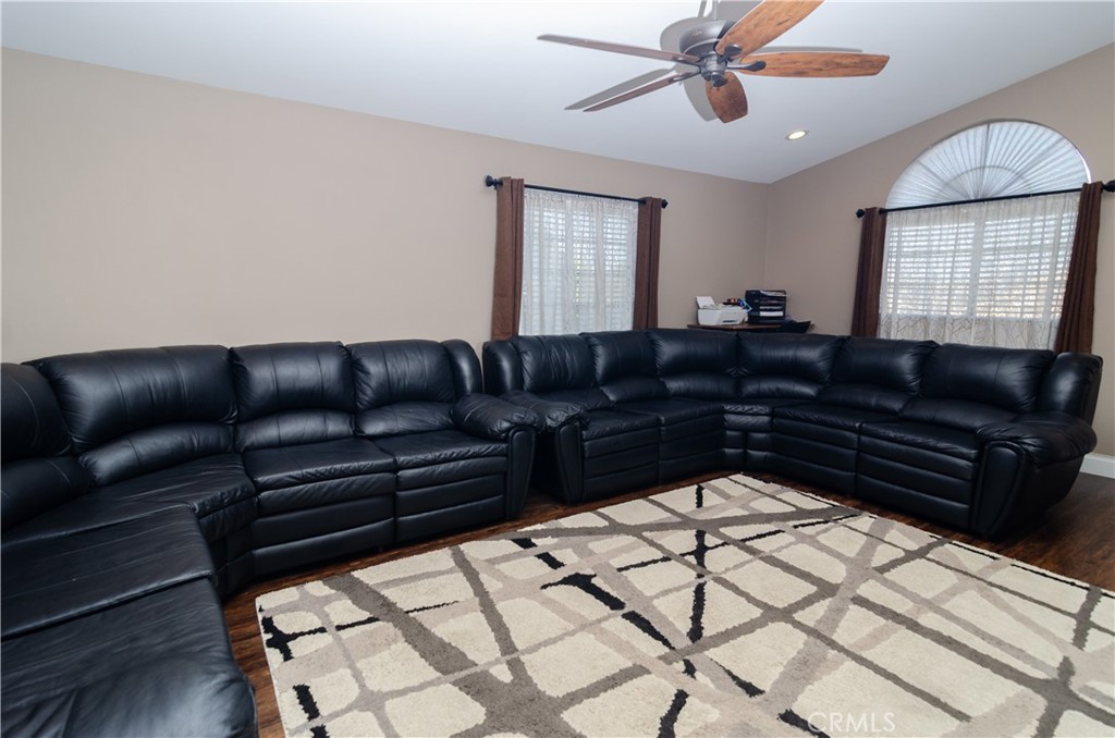 27625 Moonlight Place Property Photo 30