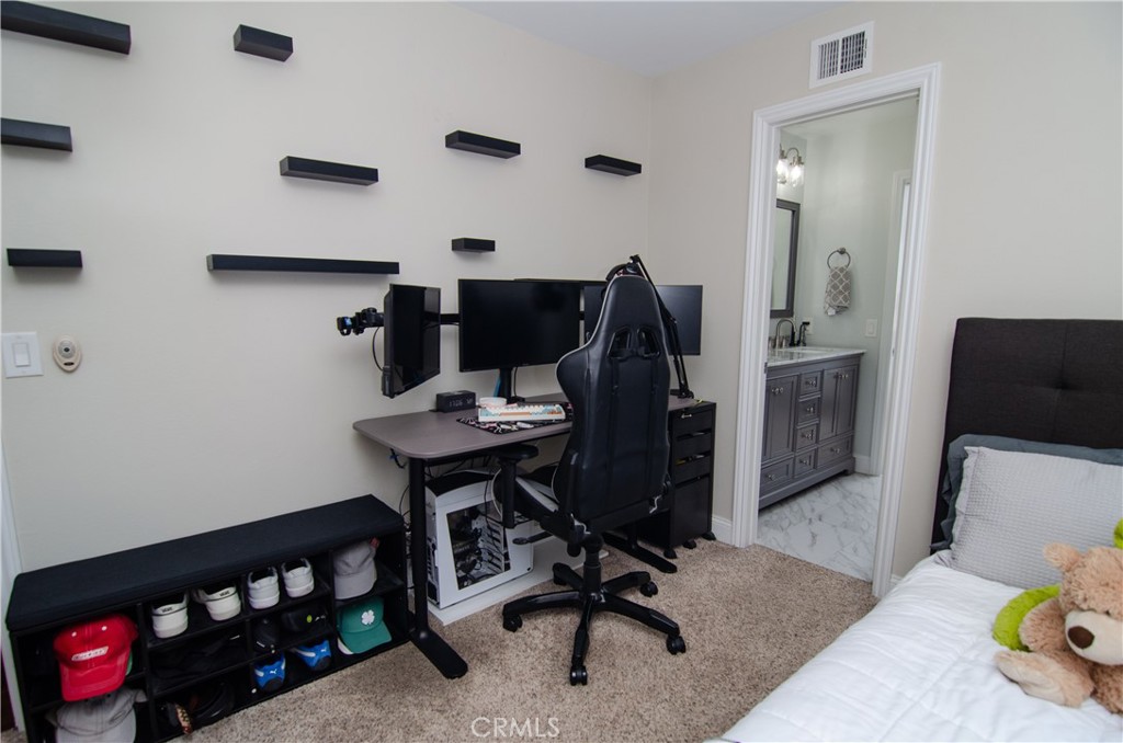 27625 Moonlight Place Property Photo 45