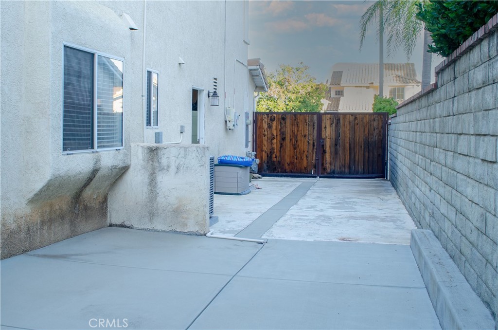 27625 Moonlight Place Property Photo 55