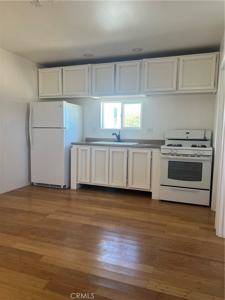 9241 E Avenue R14 Property Photo 3
