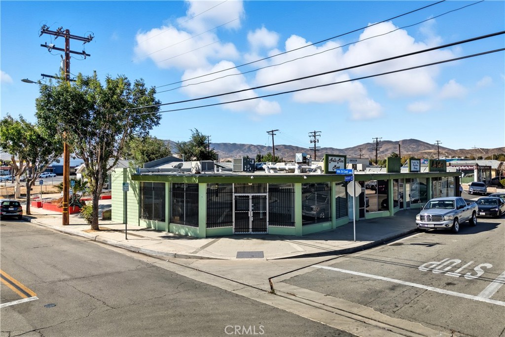 38463 9th Street E Property Photo 1