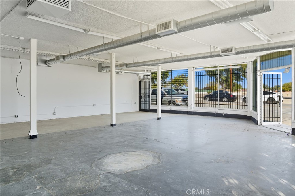 38463 9th Street E Property Photo 10