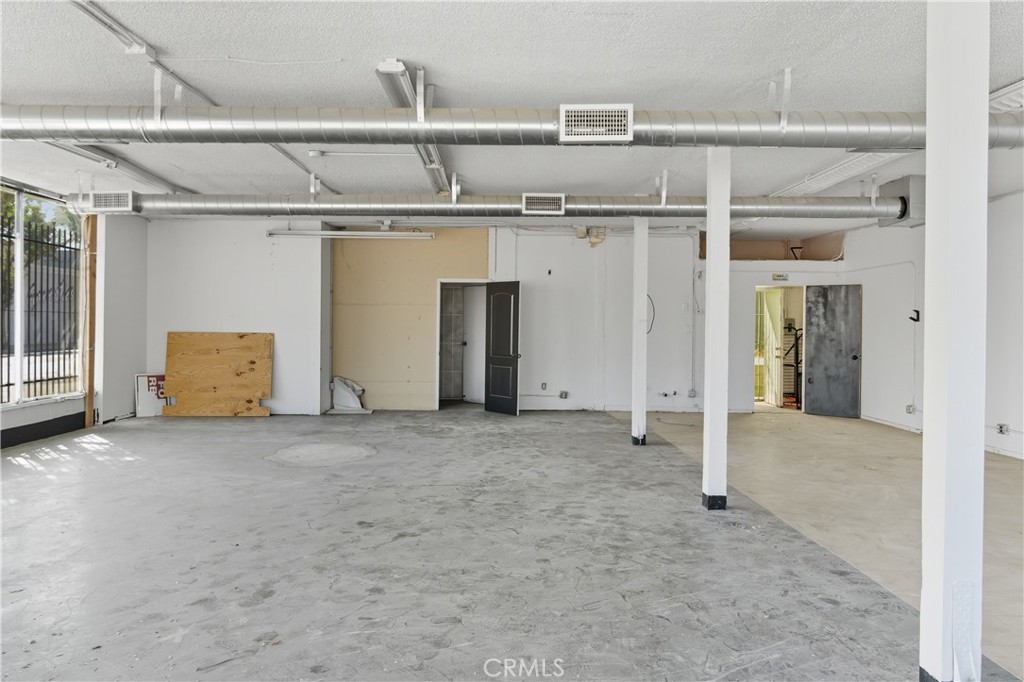 38463 9th Street E Property Photo 11