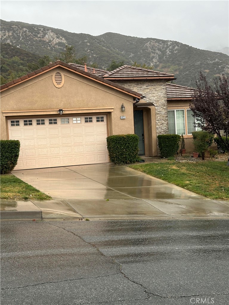 6928 N Melvin Property Photo 1
