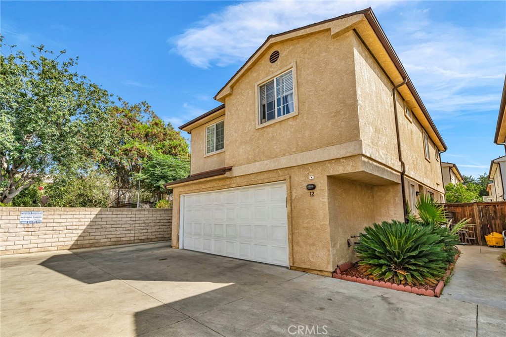 9155 Cedros Avenue 12 Property Photo 1