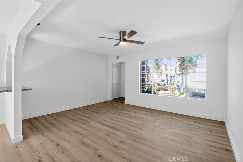 10853 Ilex Avenue Property Photo 11