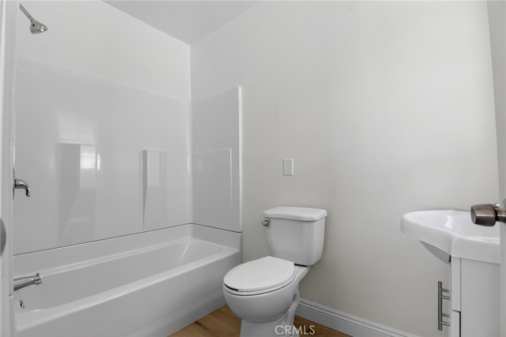 10853 Ilex Avenue Property Photo 14