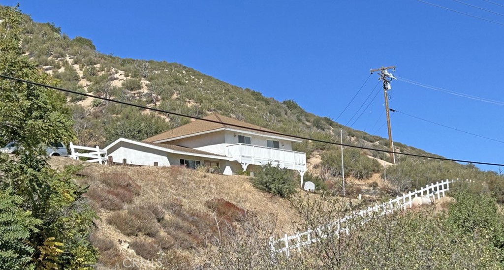 43155 Lake Hughes Property Photo 4