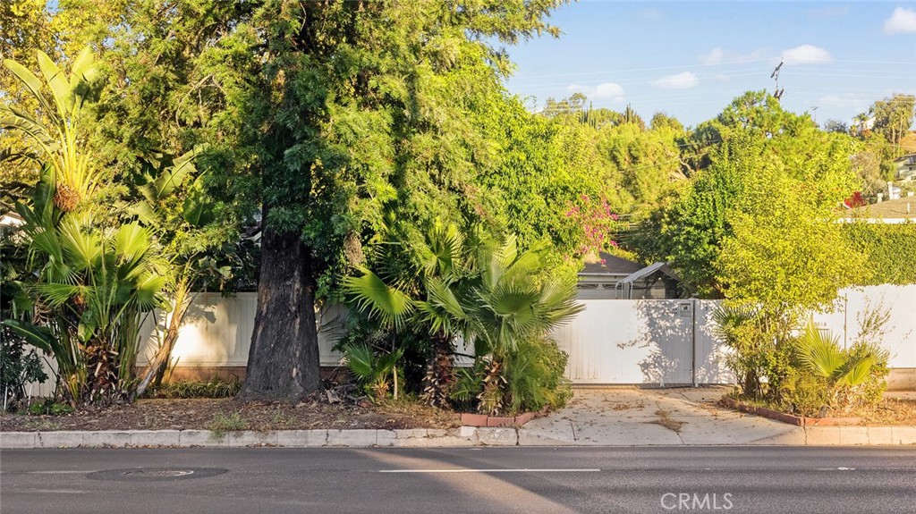 5020 Topanga Canyon Property Photo 36