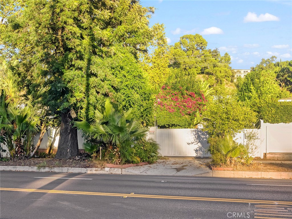 5020 Topanga Canyon Property Photo 37