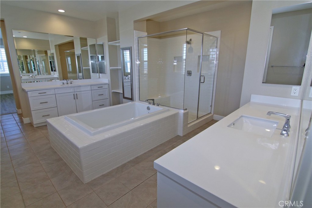 18787 Juniper Springs Drive Property Photo 28