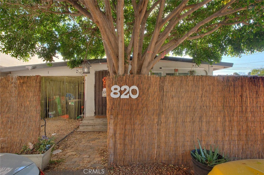 820 W 6th Property Photo 10