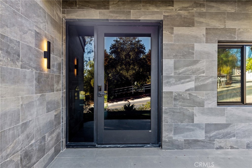 106 Buckskin Property Photo 3