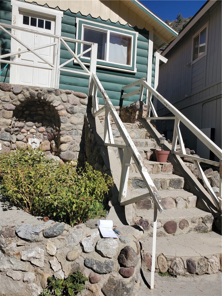 3917 Oregon Property Photo 1