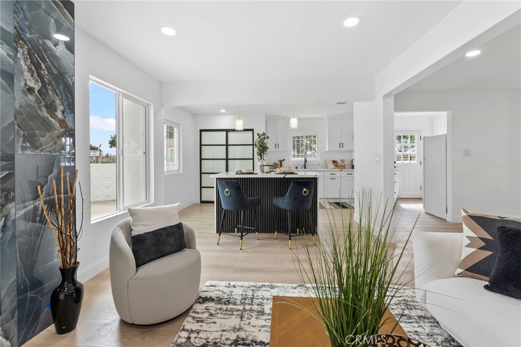 9246 Manzanar Property Photo 7