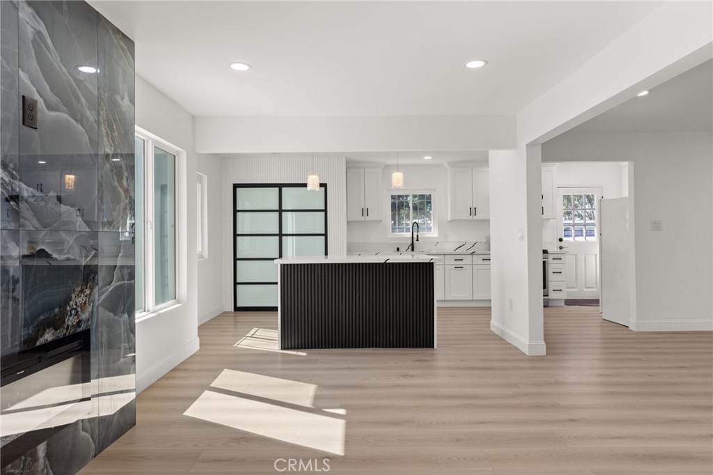 9246 Manzanar Property Photo 12