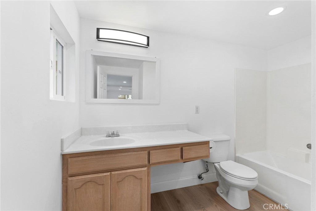 9246 Manzanar Property Photo 27