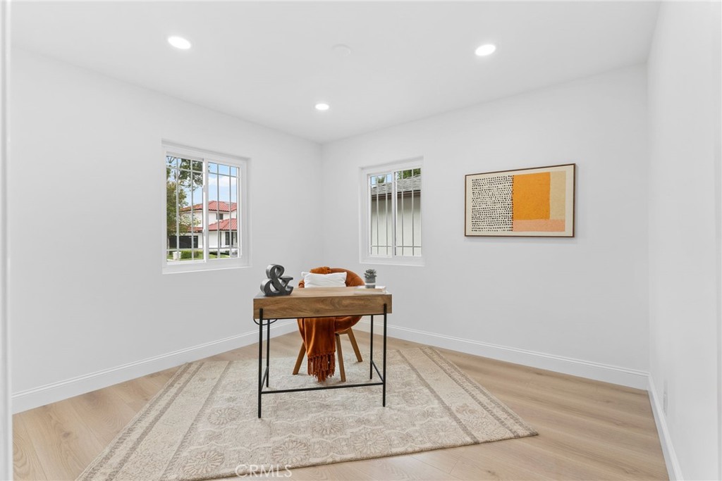 9246 Manzanar Property Photo 34