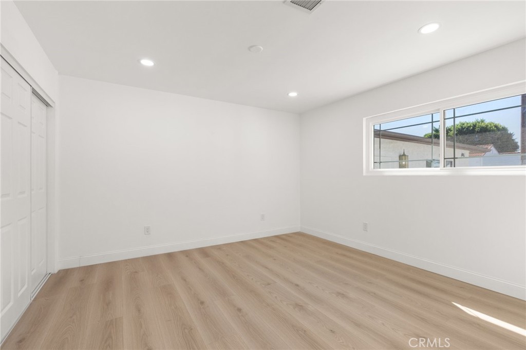 9246 Manzanar Property Photo 38