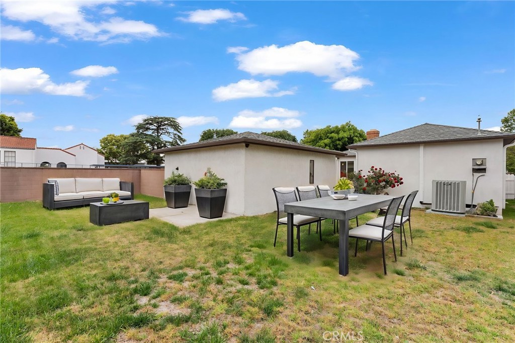 9246 Manzanar Property Photo 42