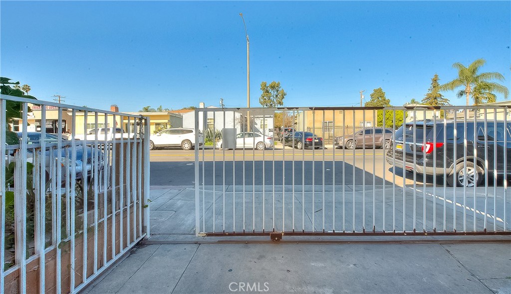 456 E Market Property Photo 14