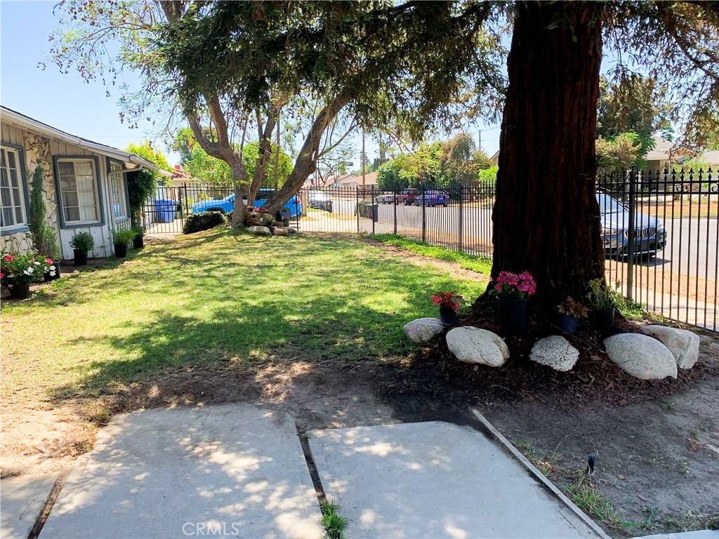 17033 Rayen Property Photo 2
