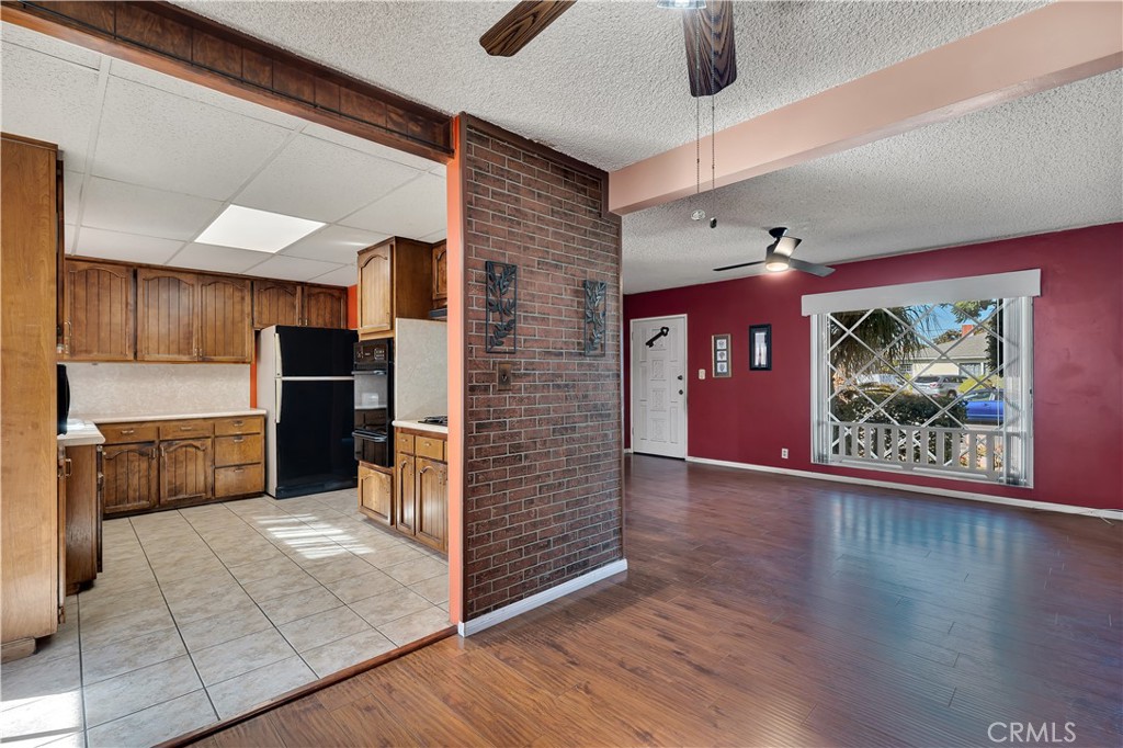 18600 S New Hampshire Property Photo 5