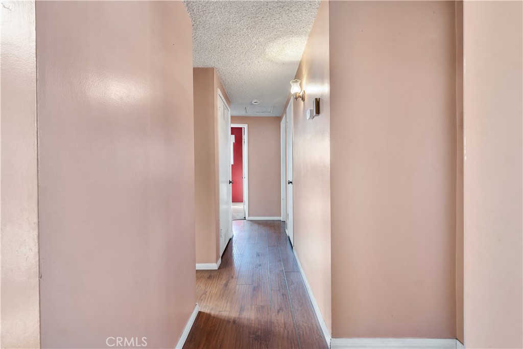 18600 S New Hampshire Property Photo 11