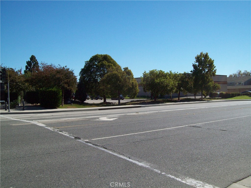 554 Flinn Avenue Property Photo 4