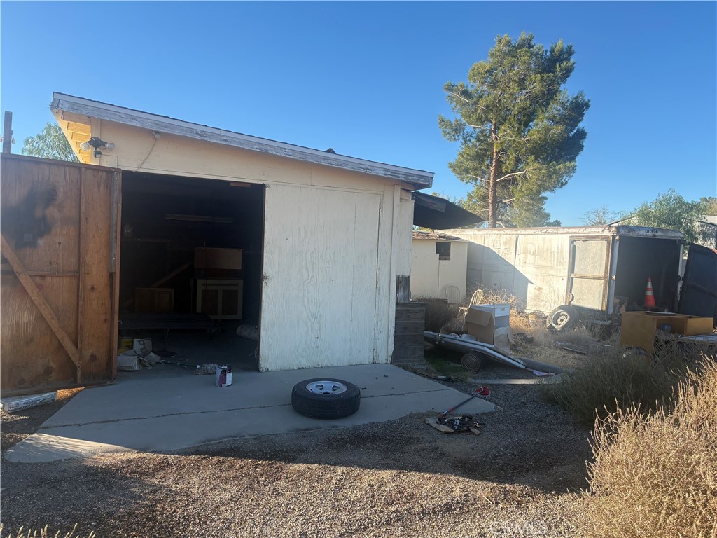 43029 7th Street E Property Photo 4