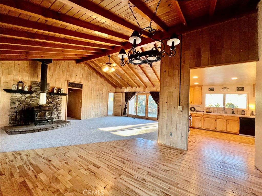 1118 Snowline Property Photo 2