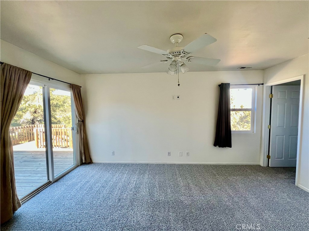 1118 Snowline Property Photo 11