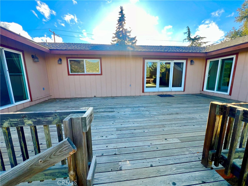 1118 Snowline Property Photo 27
