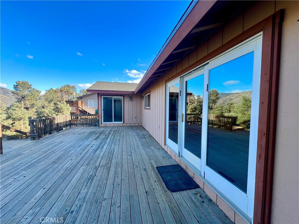1118 Snowline Property Photo 28