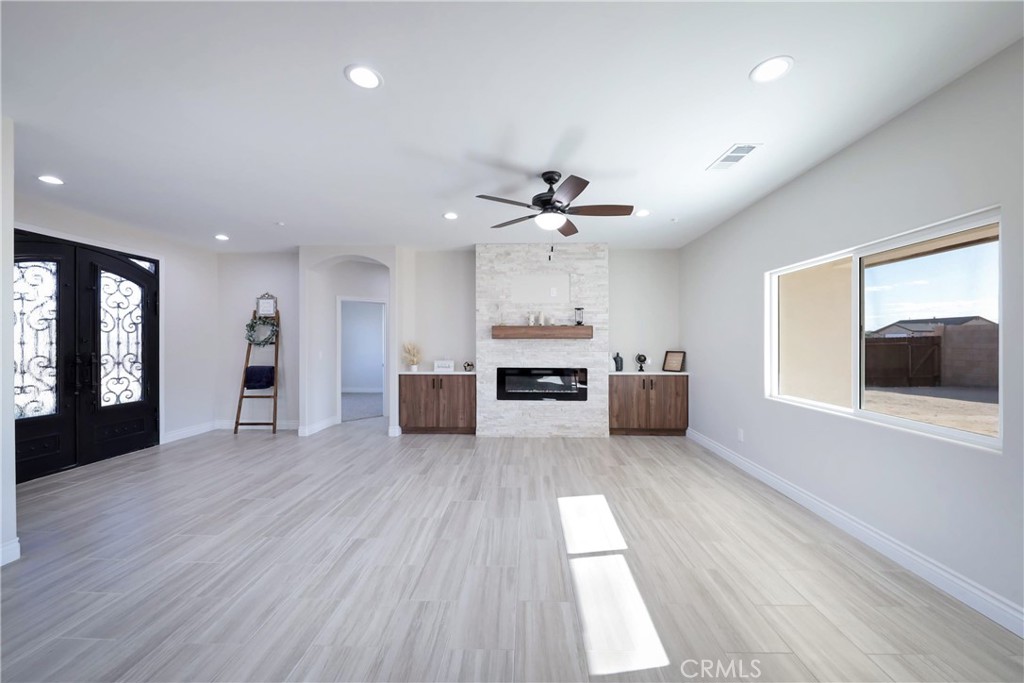 21724 Darrow Property Photo 11