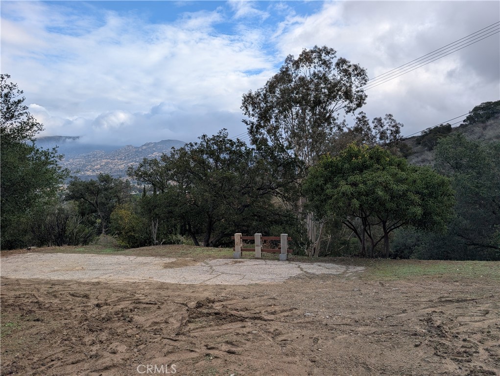 1087 Loma Lane Property Photo 10