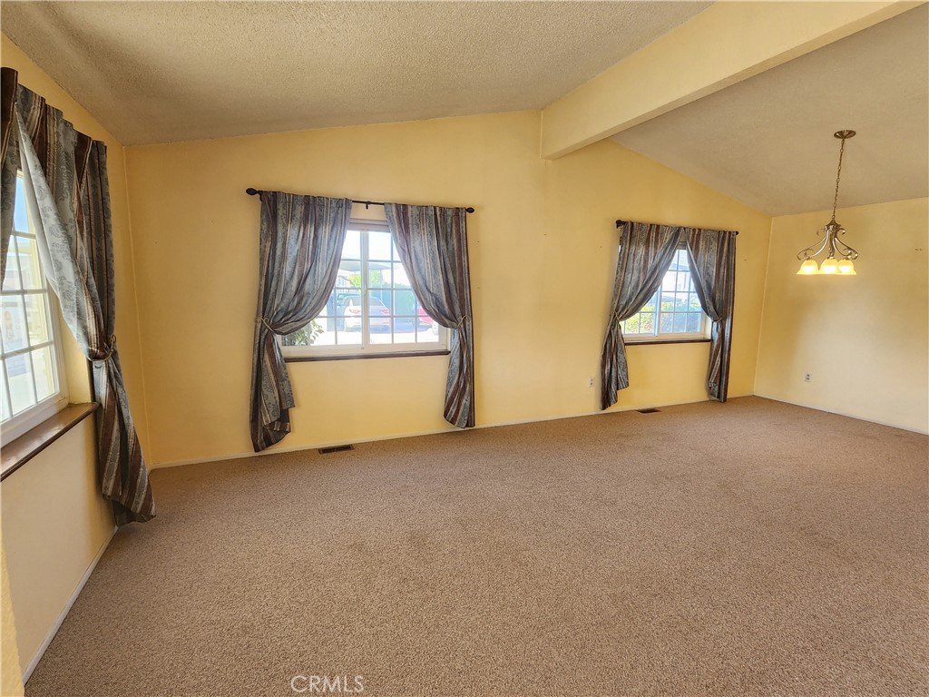 45465 25th Street E 176 Property Photo 8