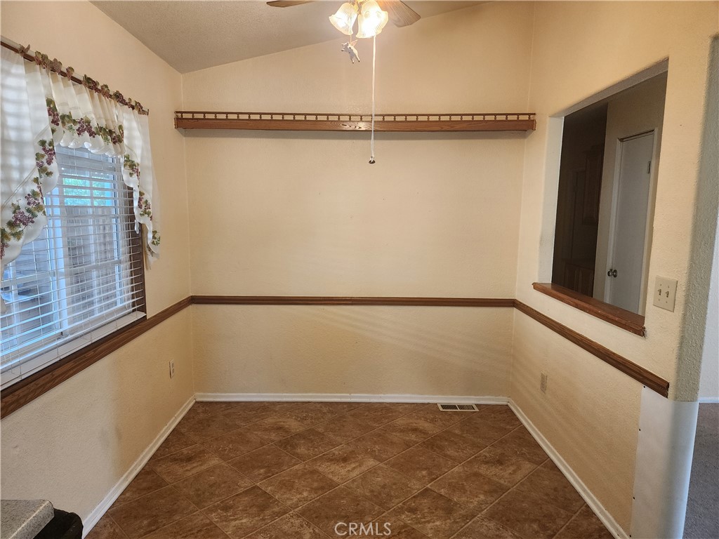 45465 25th Street E 176 Property Photo 13