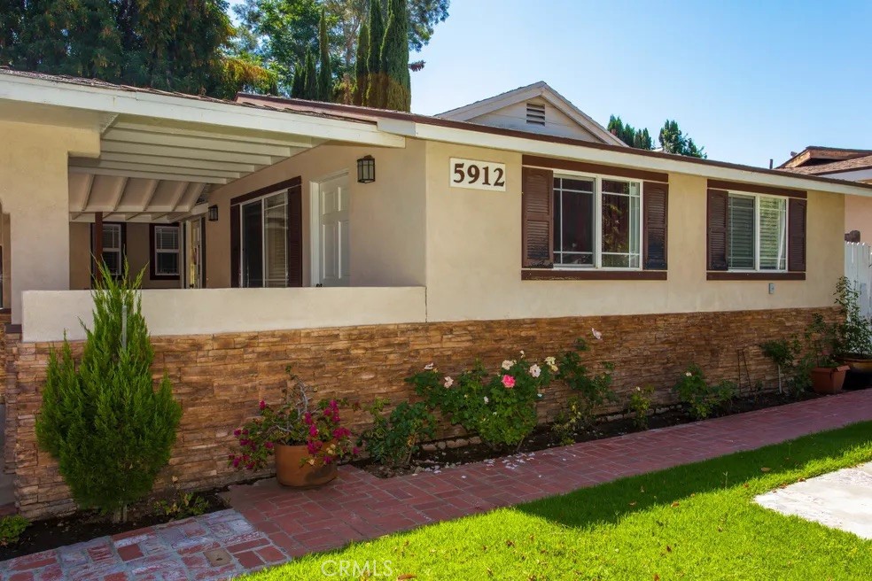 5912 Cahill Avenue Property Photo 3